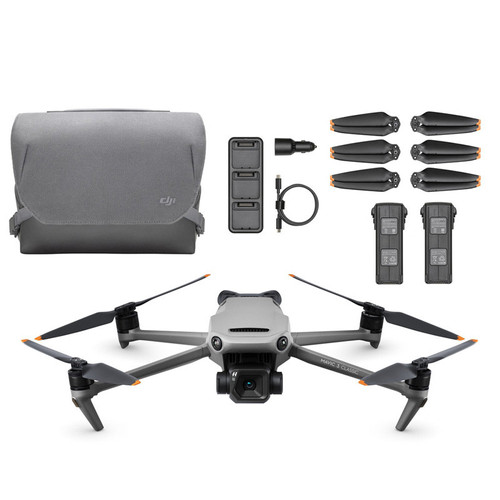 DJI Mavic 3 Classic (DJI RC) Fly More Combo